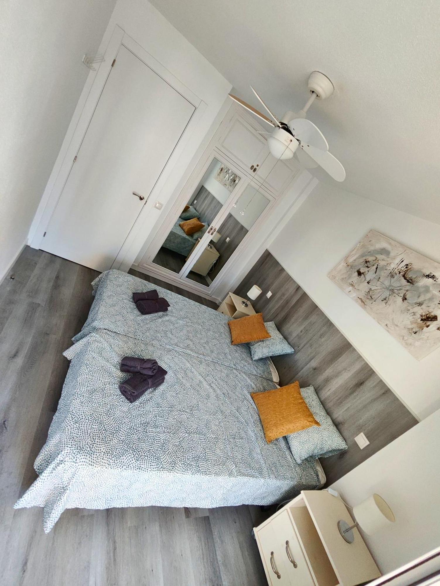 Blue&Grey Oca Holidays Apts Бенидорм Экстерьер фото